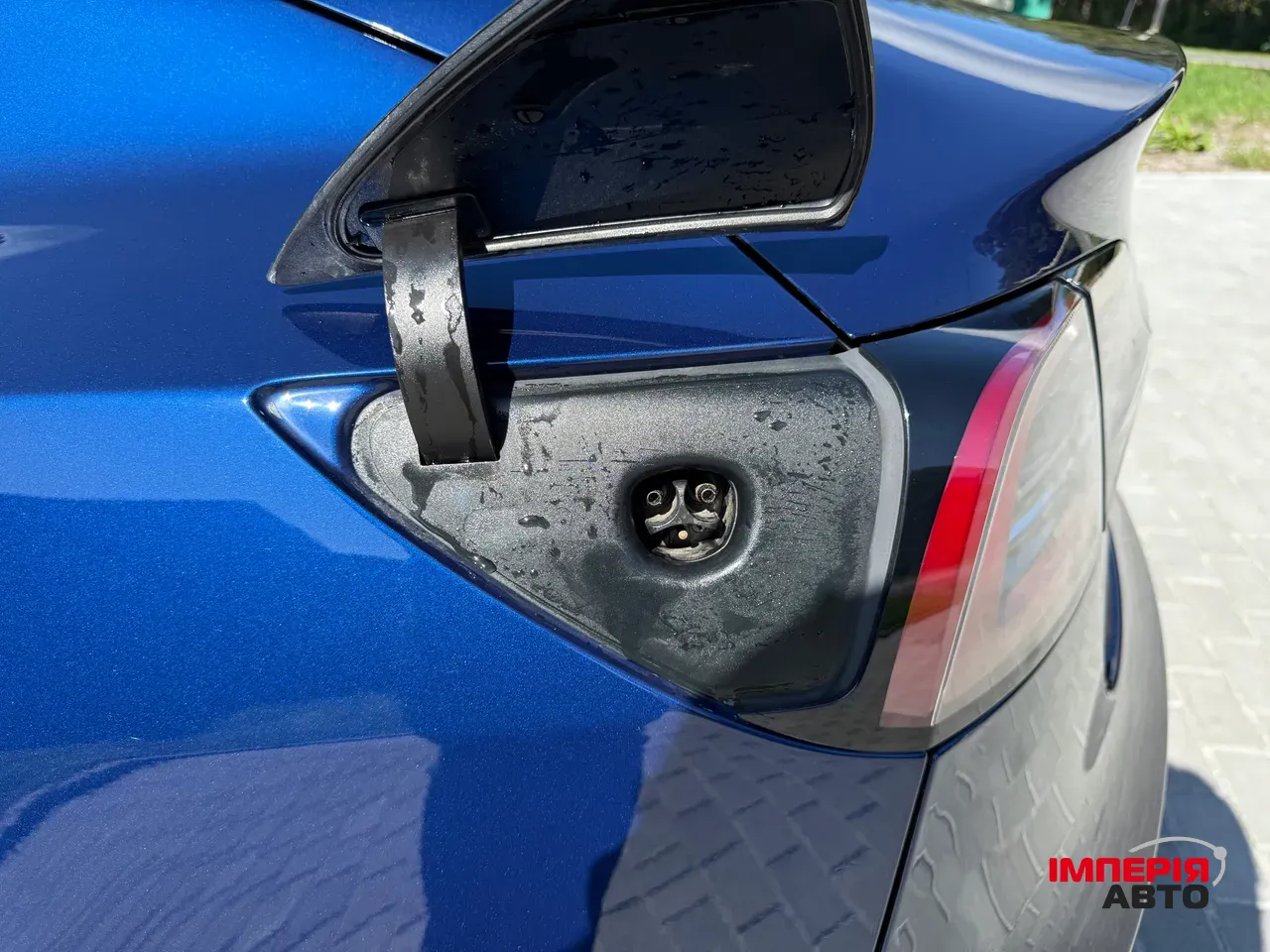 Tesla Model 3 - фото 12