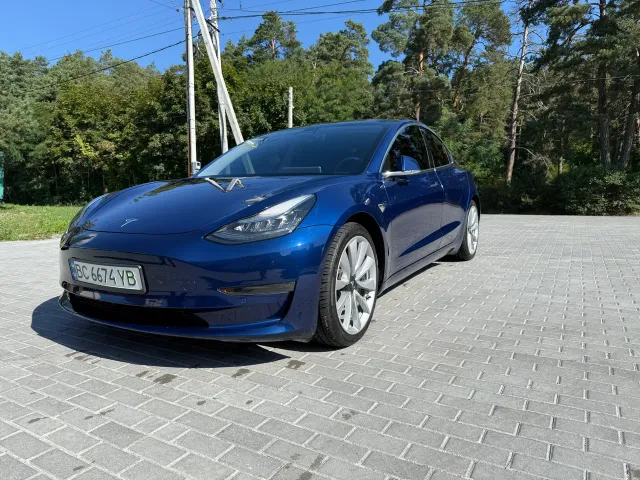 Tesla Model 3 - фото 2