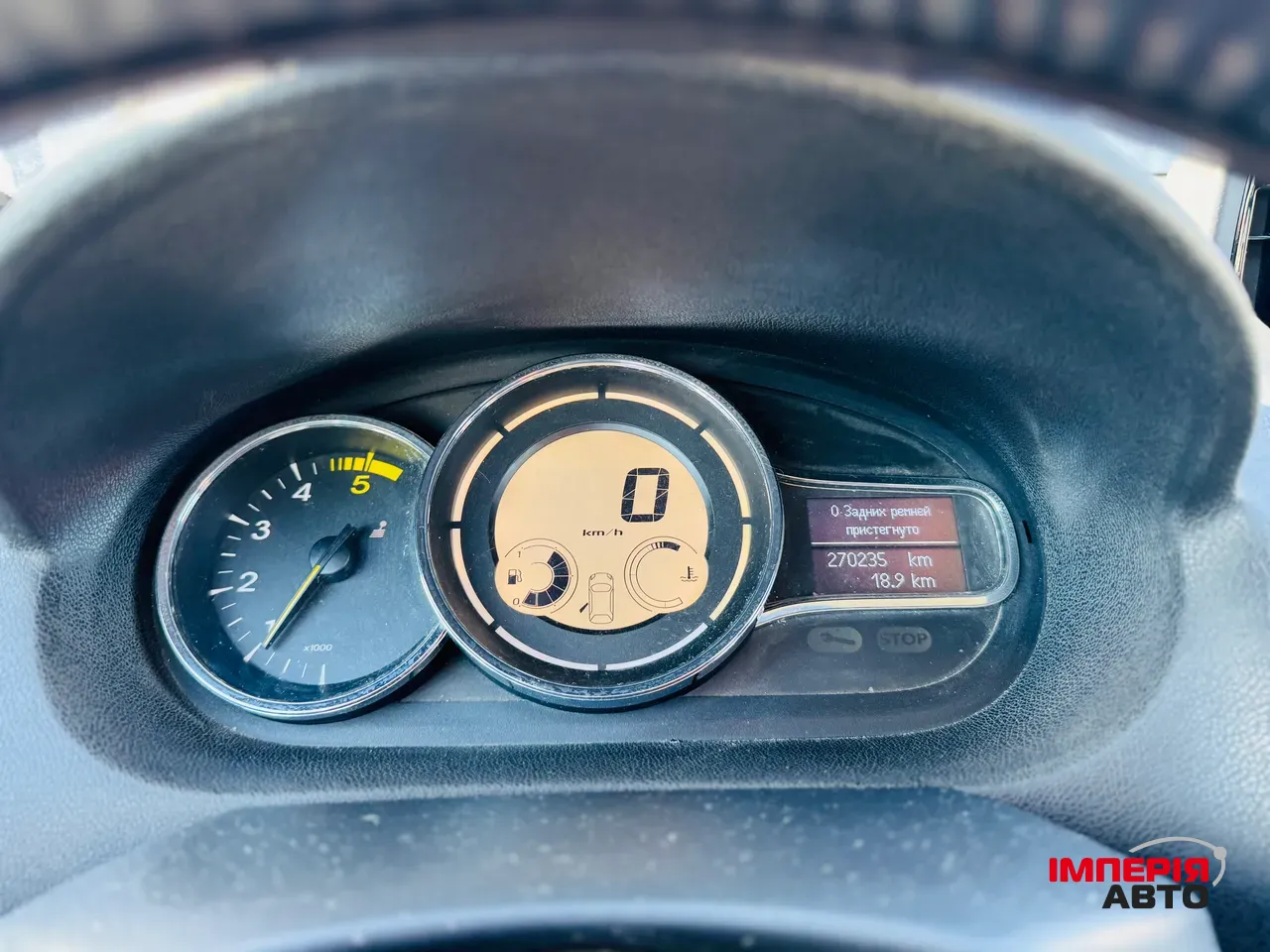 Renault Megane - фото 11