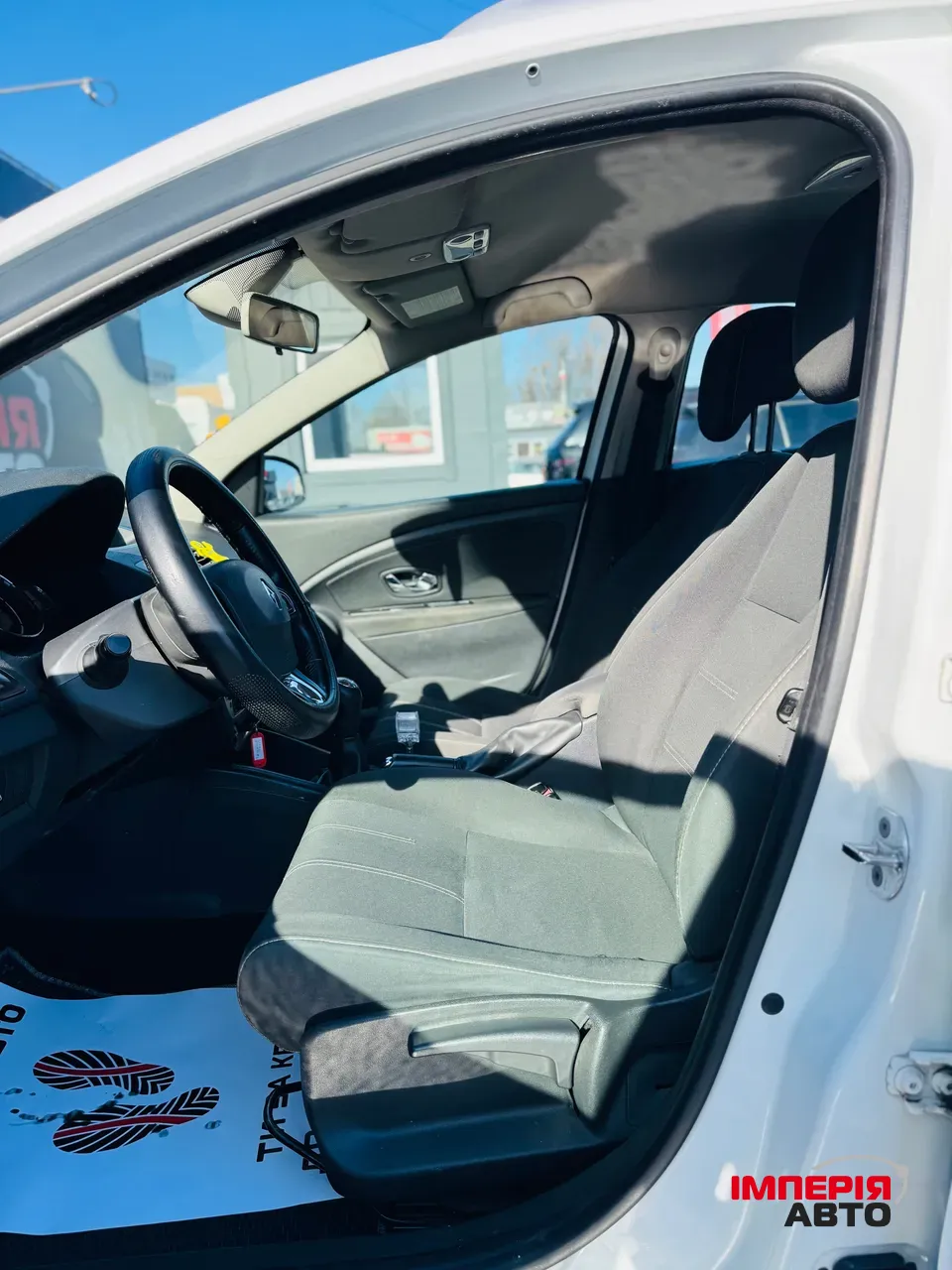 Renault Megane - фото 7