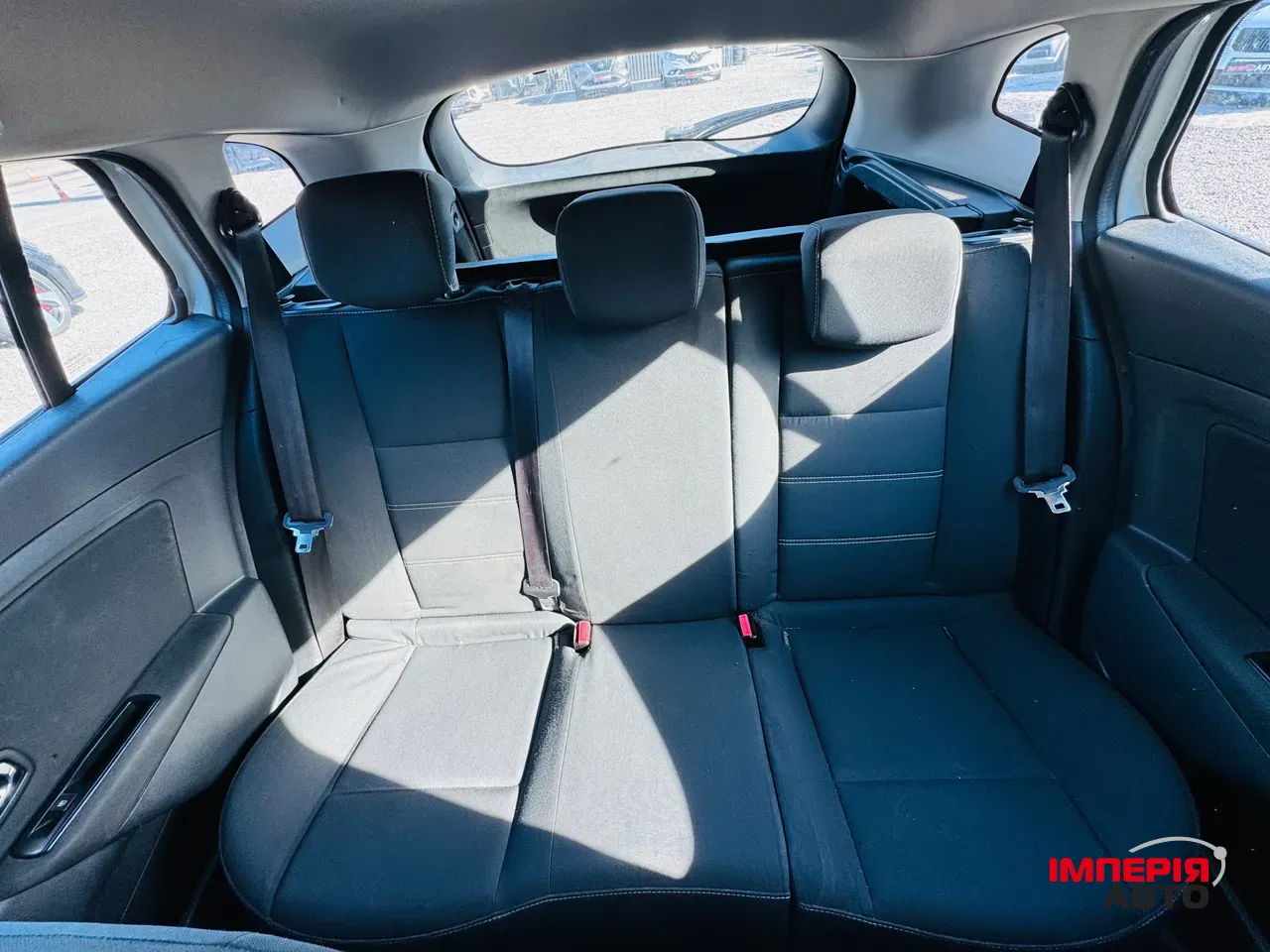 Renault Megane - фото 8