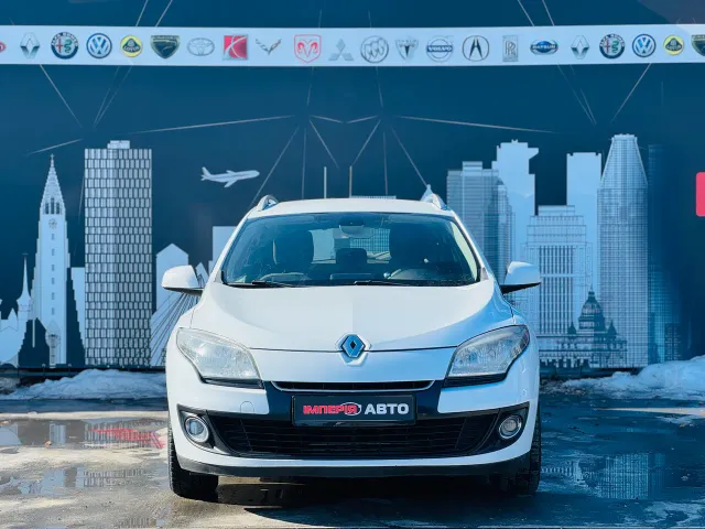 Renault Megane - фото 1