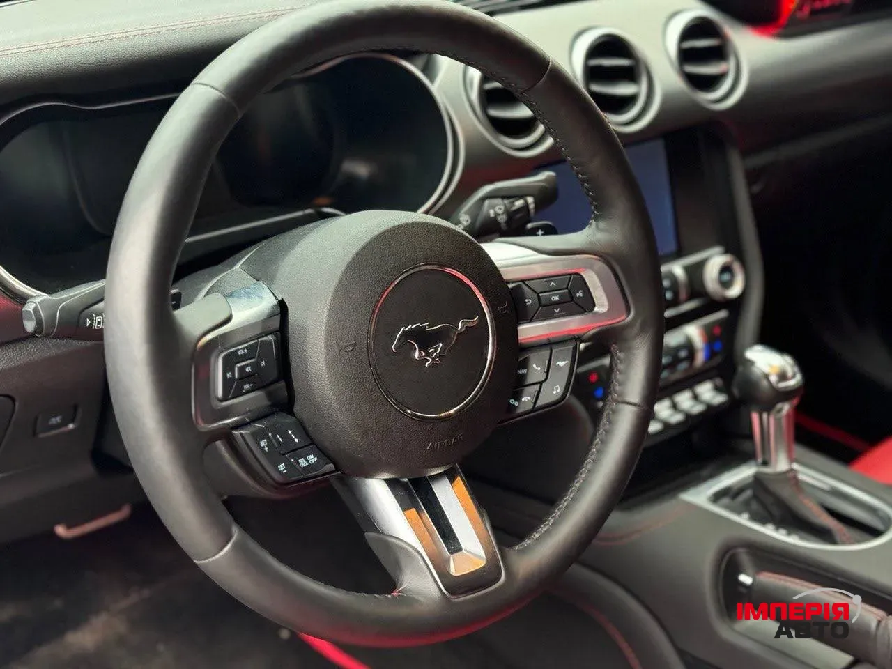 Ford Mustang - фото 7