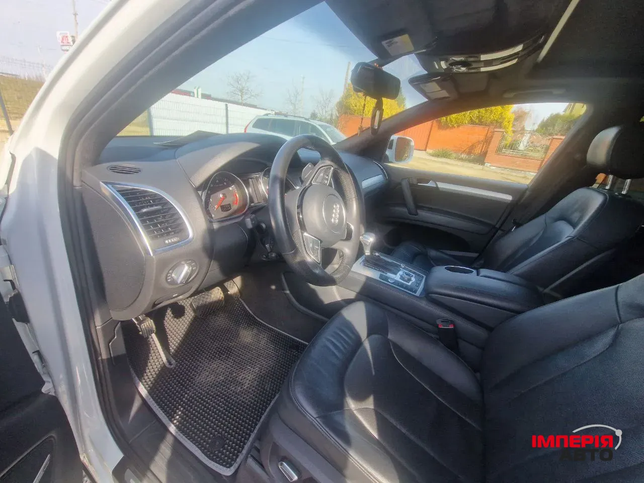 Audi Q7 - фото 20