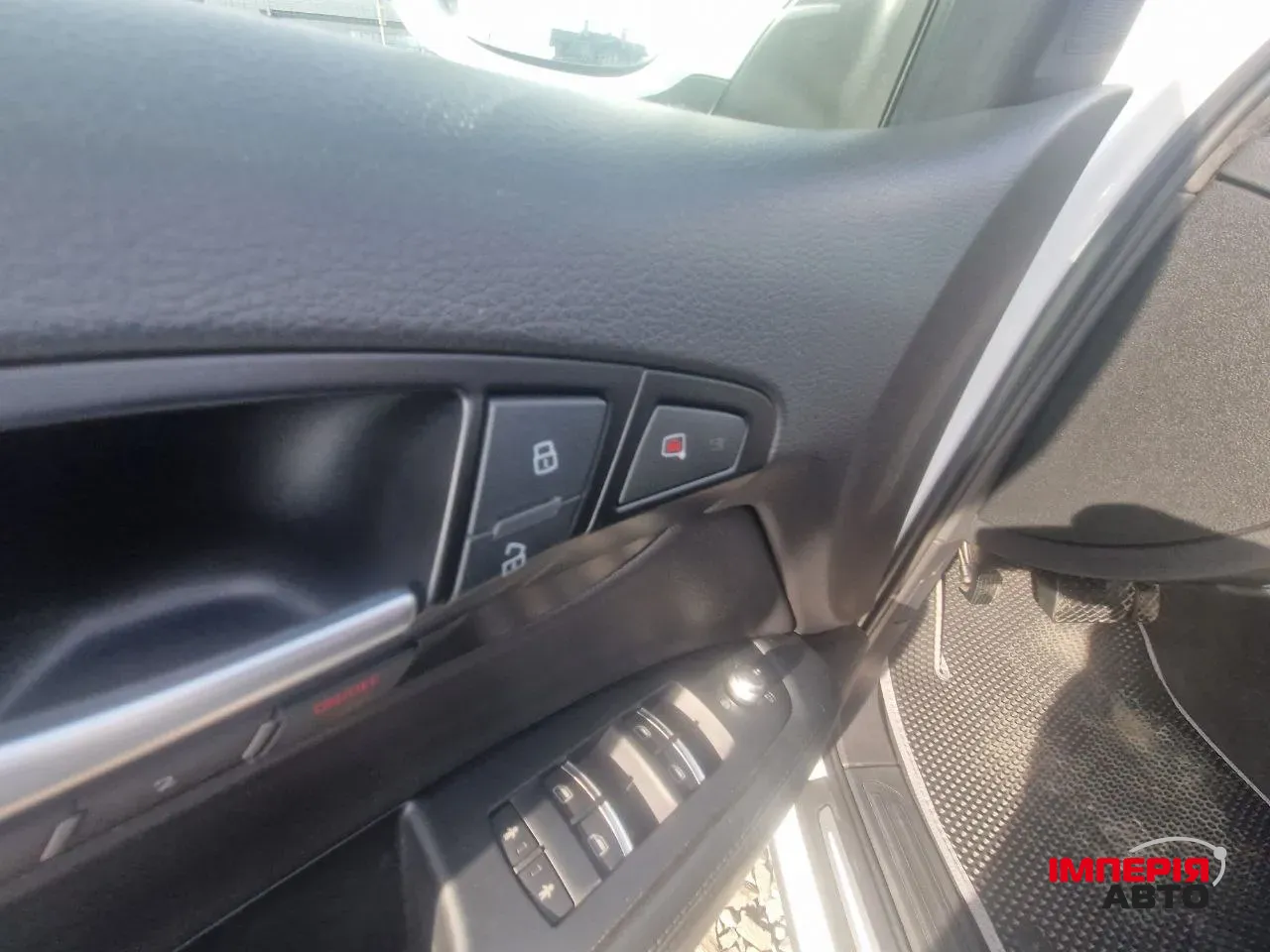 Audi Q7 - фото 19