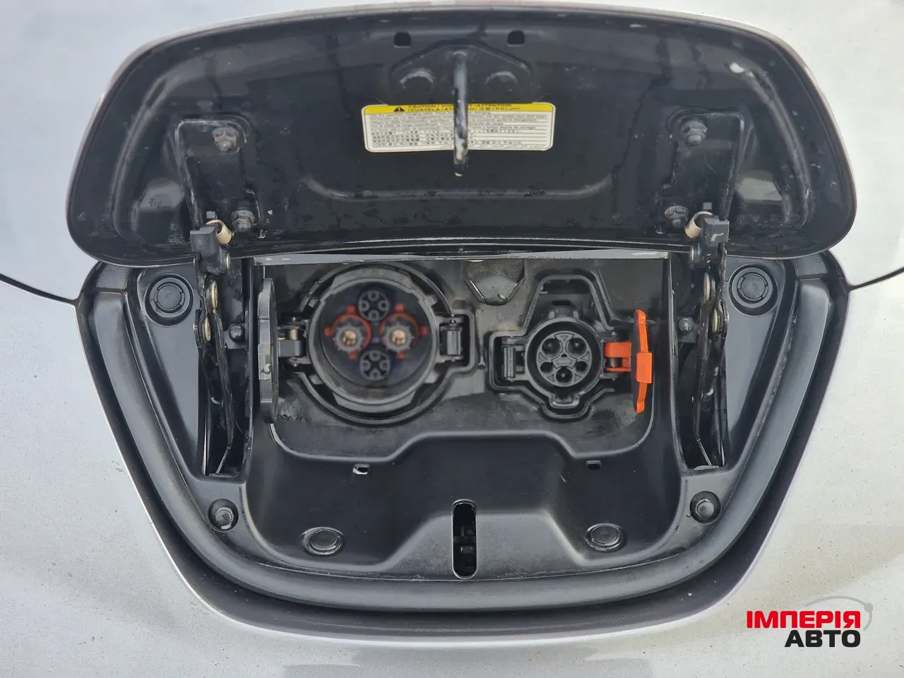 Nissan Leaf - фото 14