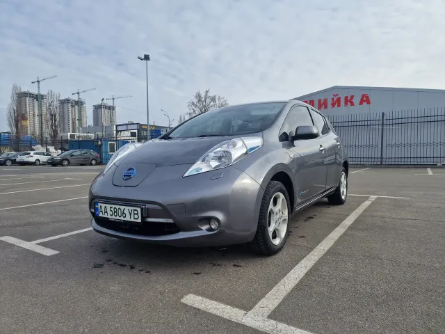 Nissan Leaf - фото 3