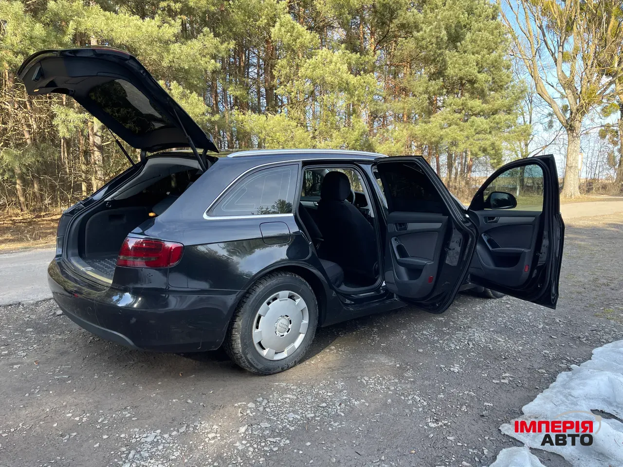 Audi A4 - фото 16