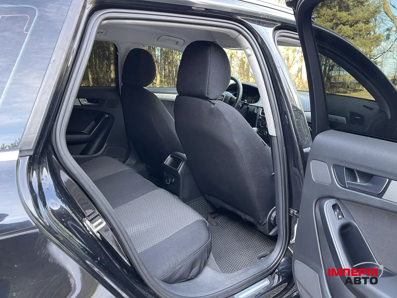 Audi A4 - фото 15