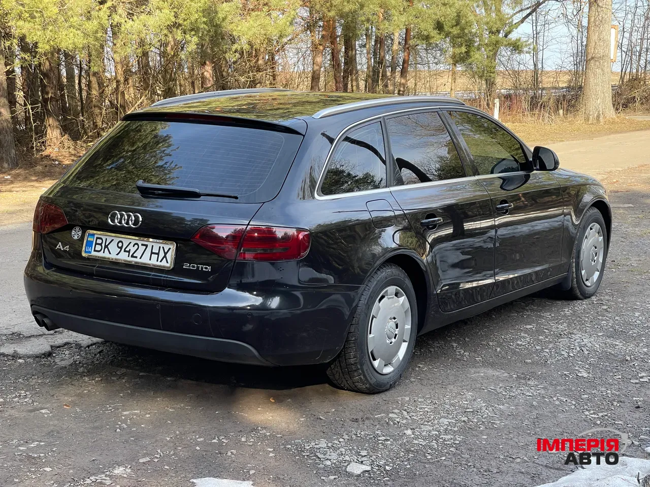 Audi A4 - фото 8