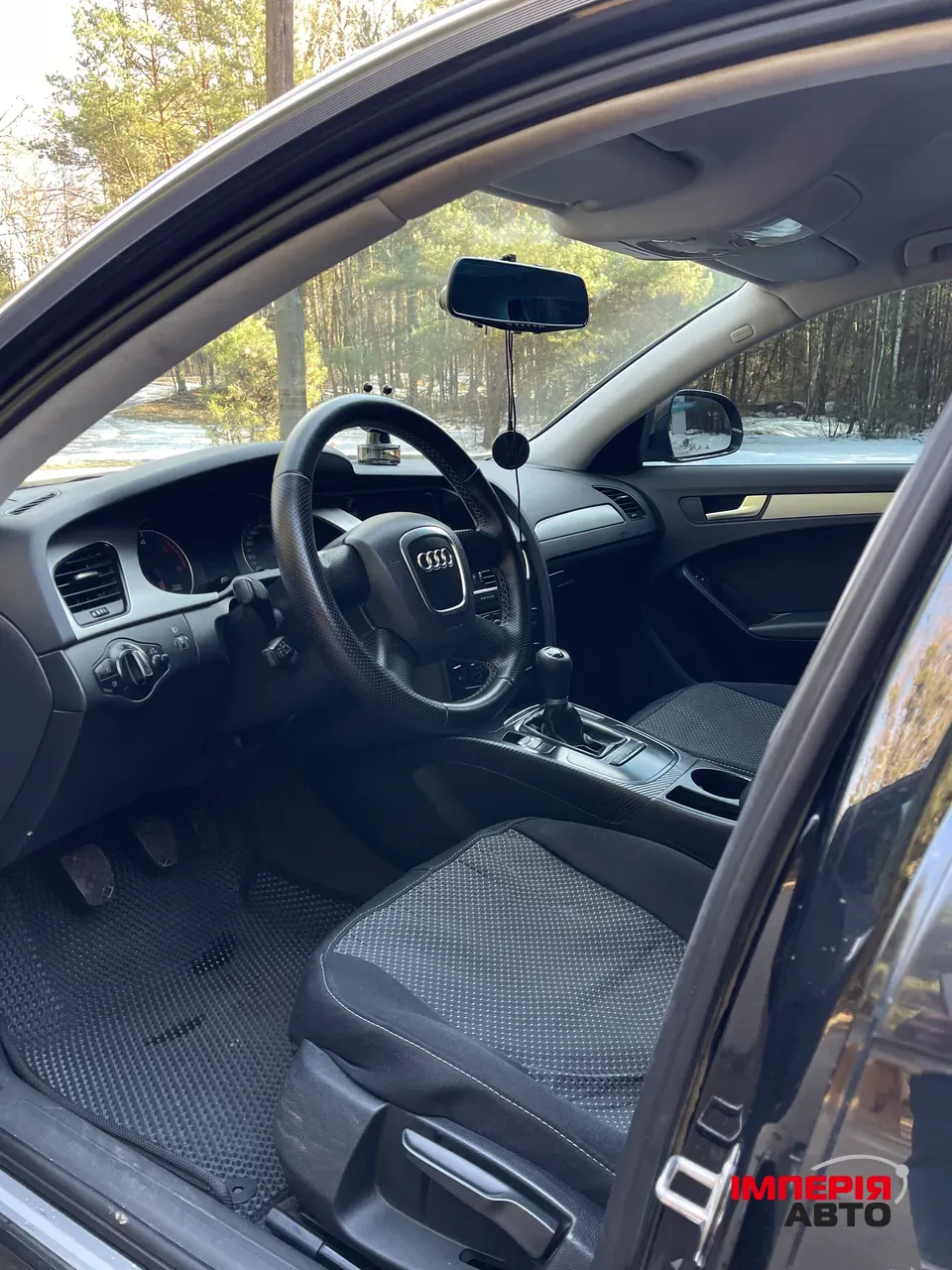 Audi A4 - фото 10