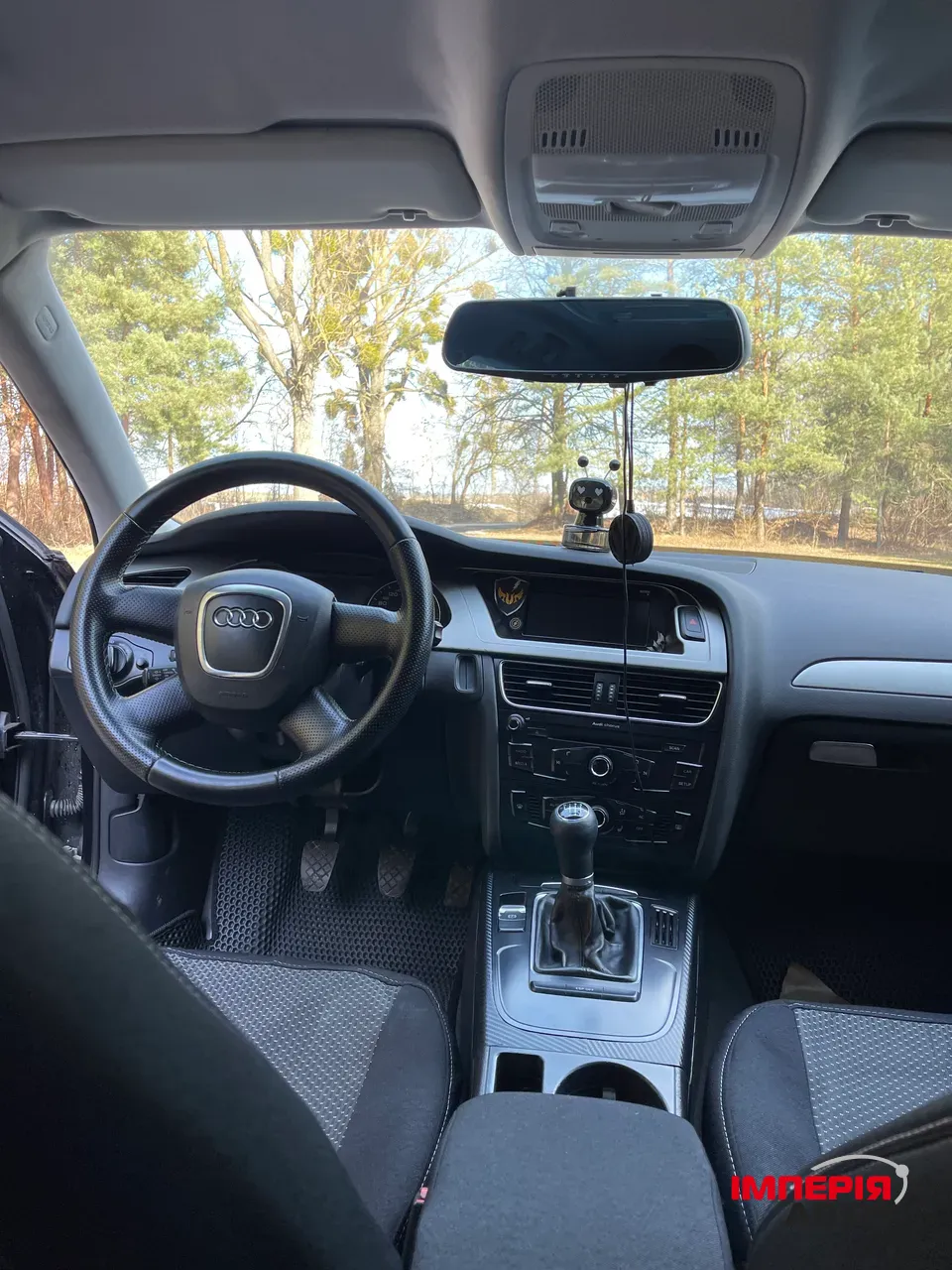 Audi A4 - фото 11