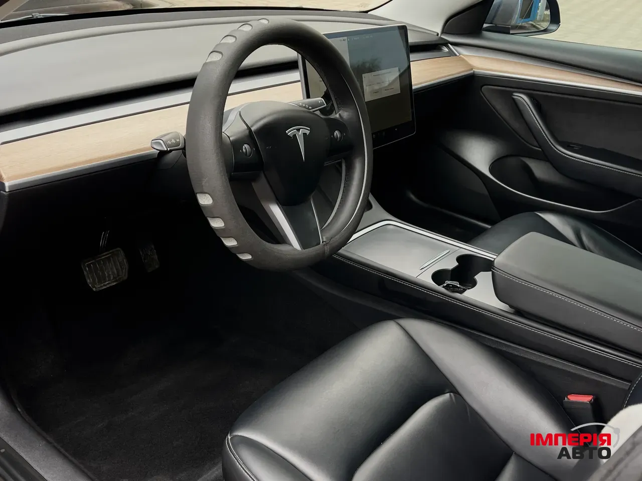 Tesla Model 3 - фото 12