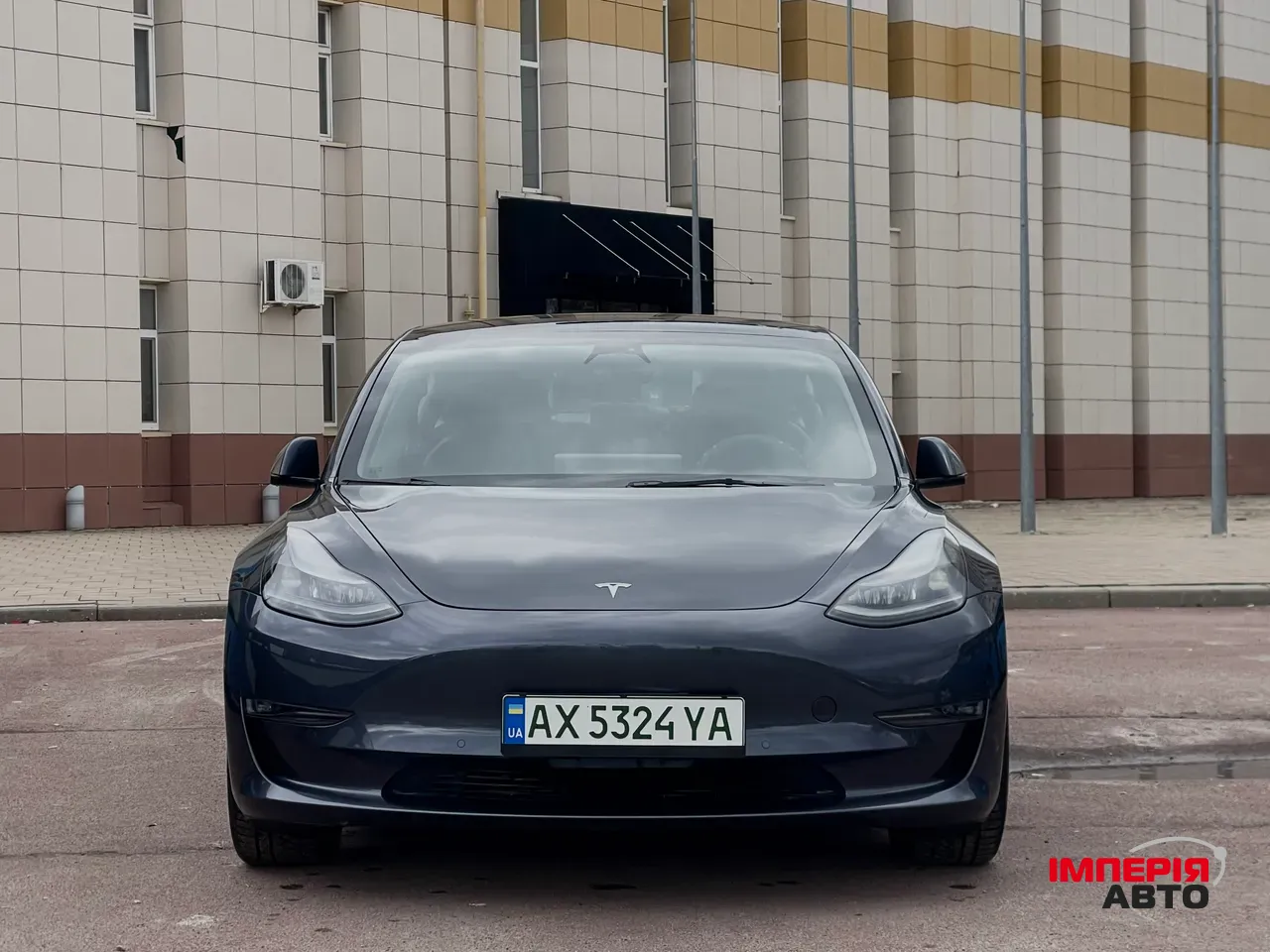 Tesla Model 3 - фото 3