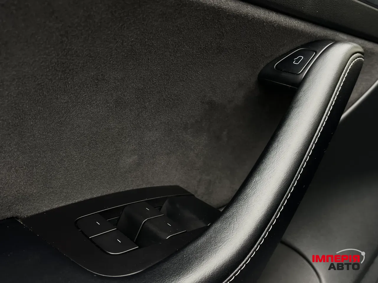 Tesla Model 3 - фото 14