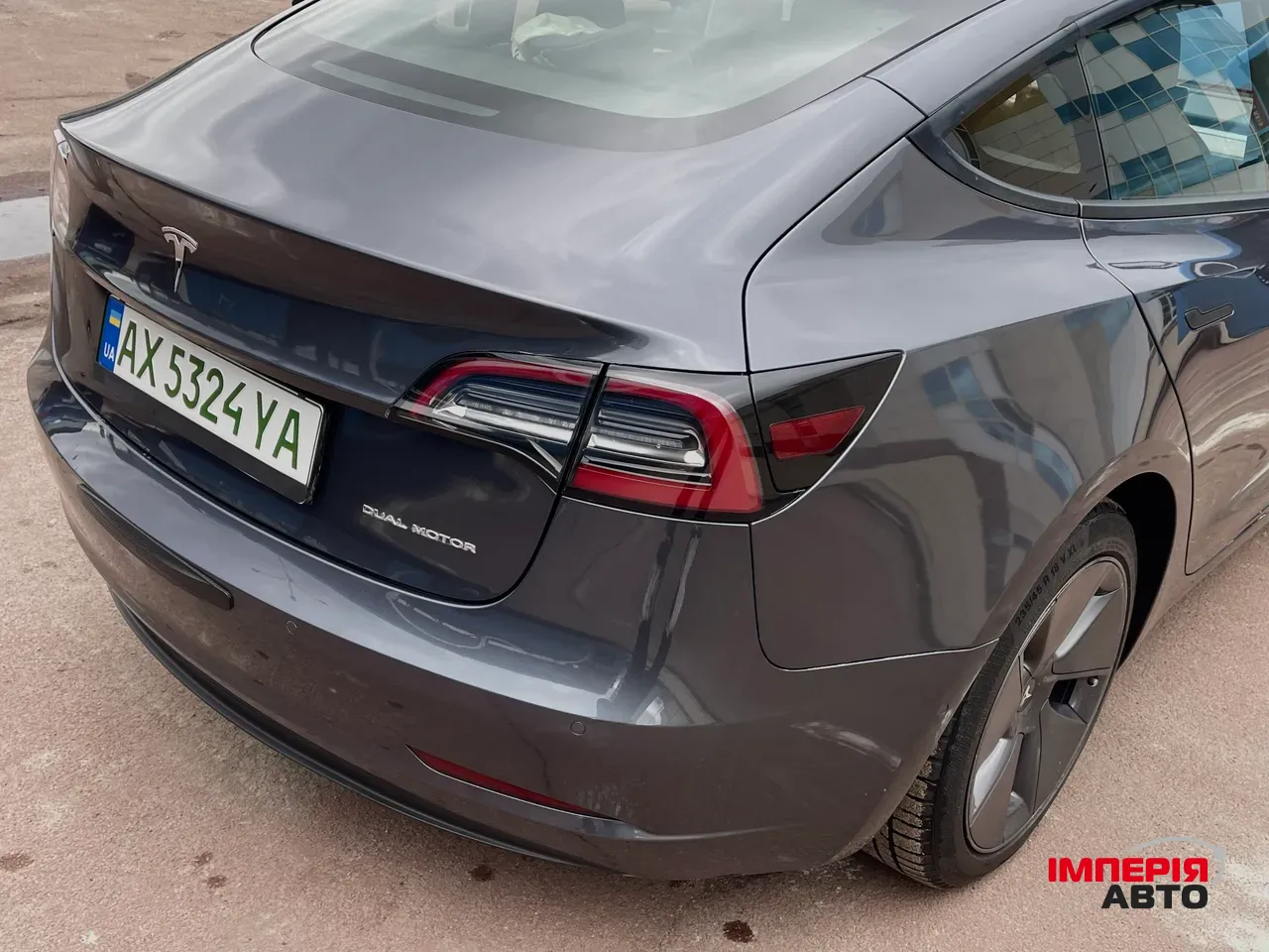 Tesla Model 3 - фото 9