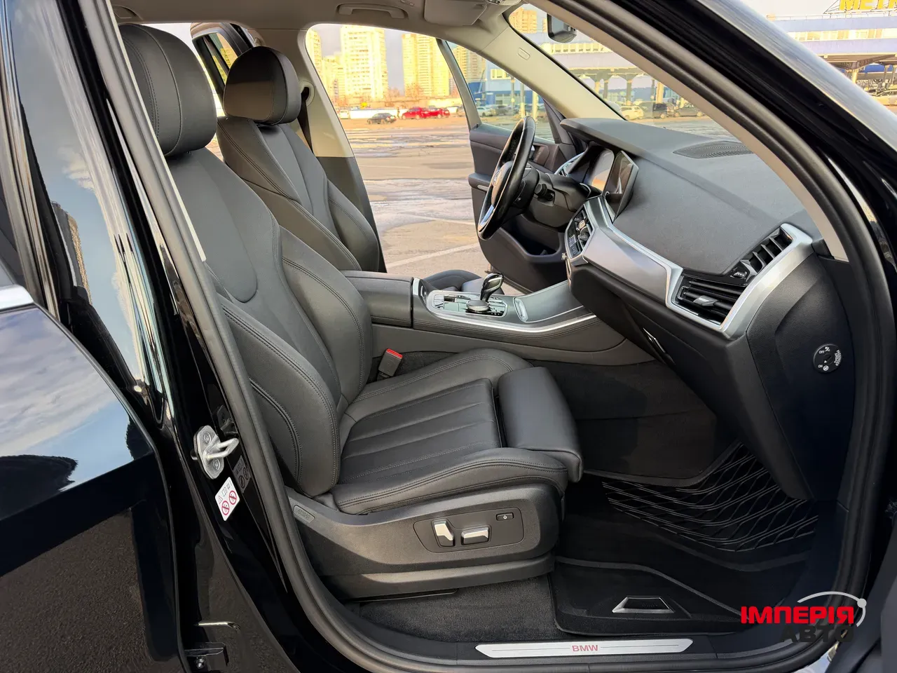 BMW X5 - фото 18