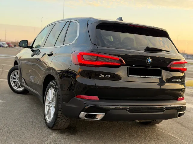 BMW X5 - фото 2