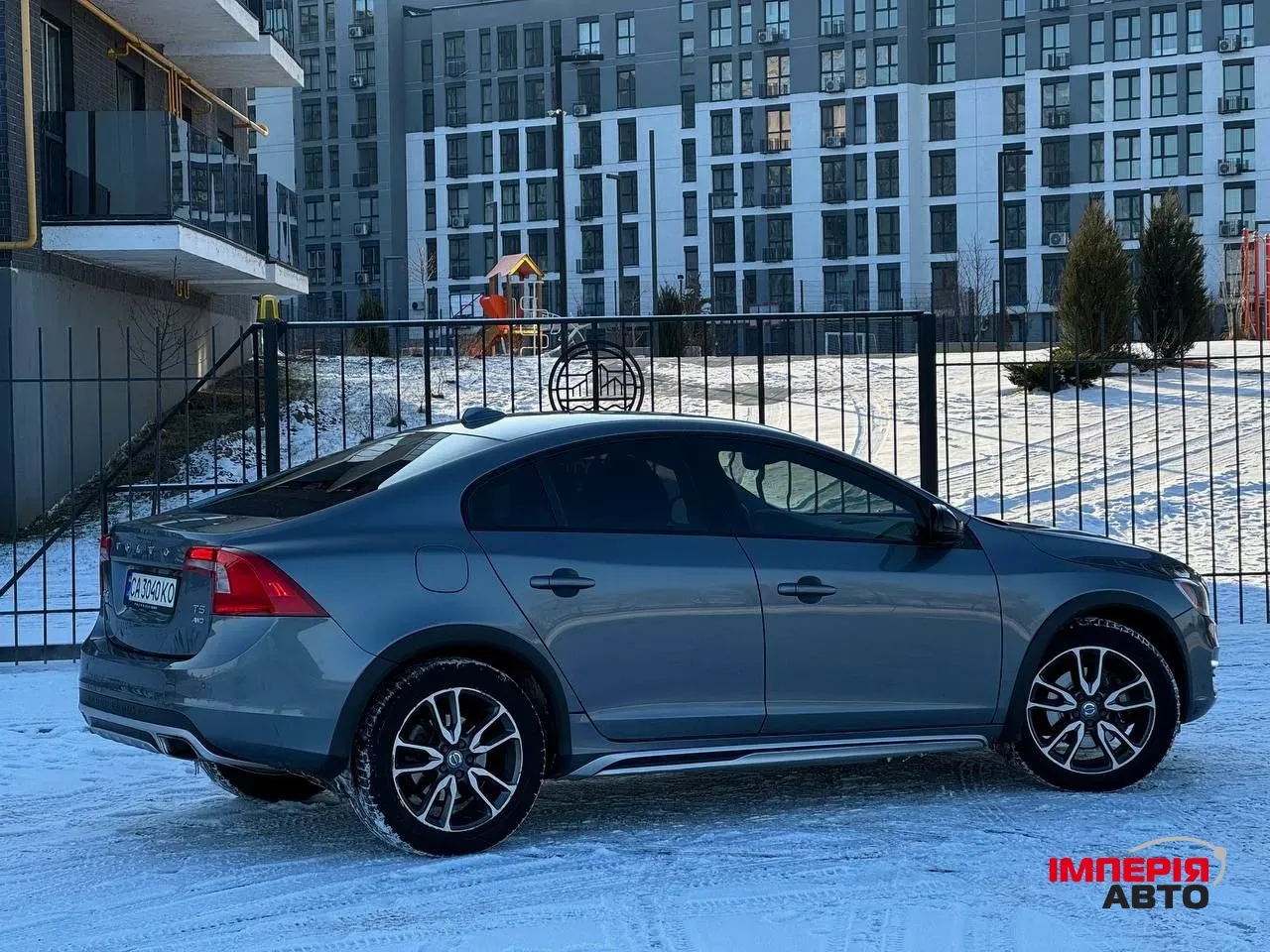 Volvo S60 Cross Country - фото 2