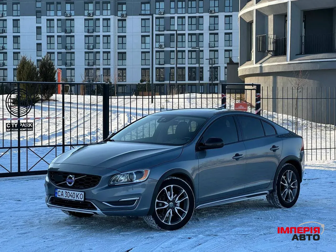 Volvo S60 Cross Country - фото 9