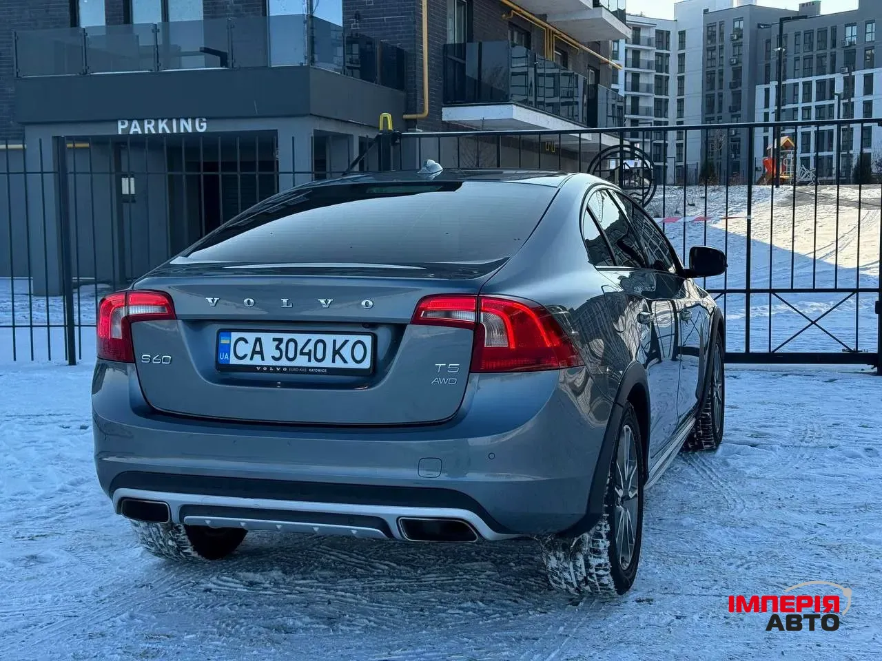 Volvo S60 Cross Country - фото 8