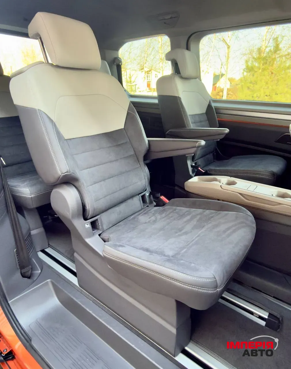 Volkswagen Multivan - фото 31