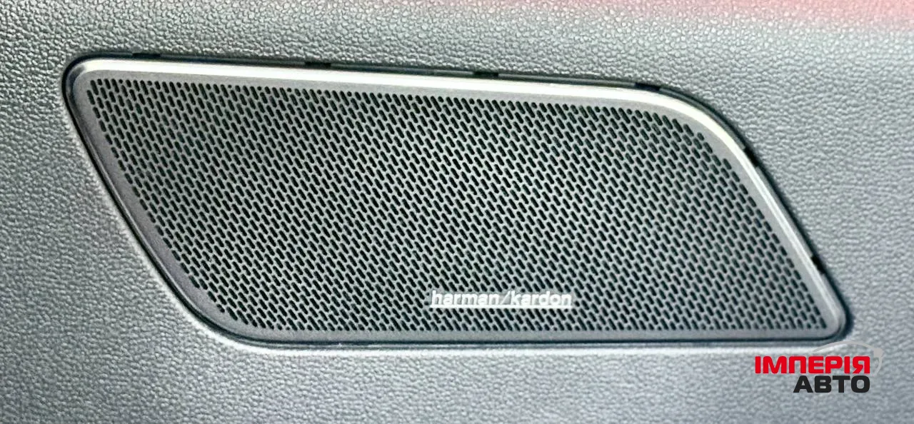 Volkswagen Multivan - фото 38