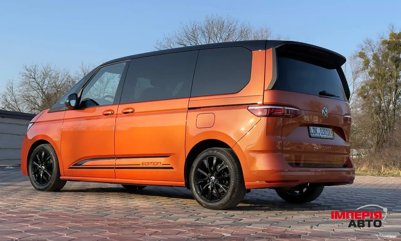 Volkswagen Multivan - фото 16