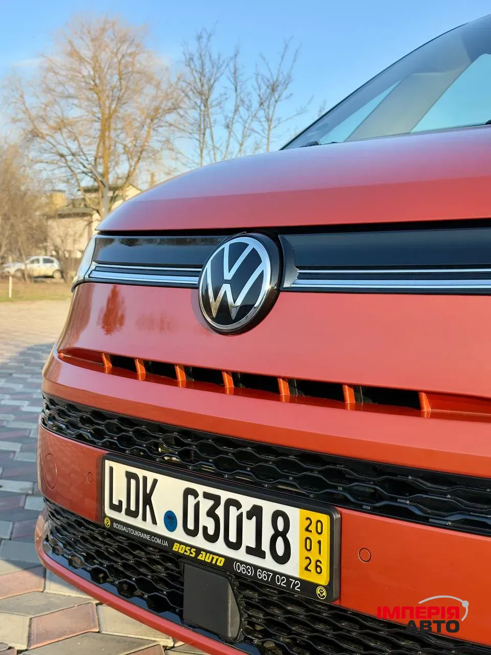 Volkswagen Multivan - фото 12