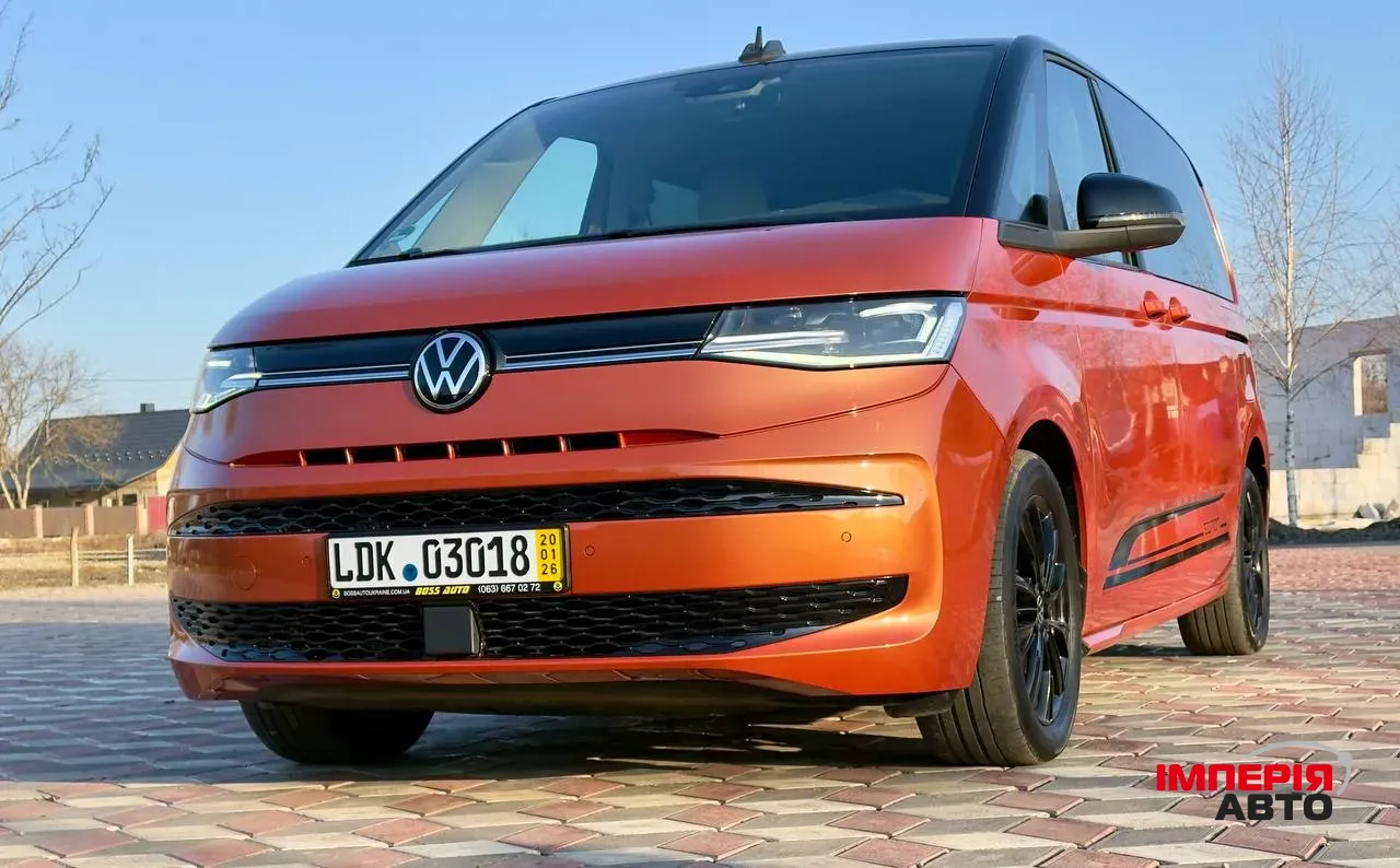 Volkswagen Multivan - фото 14