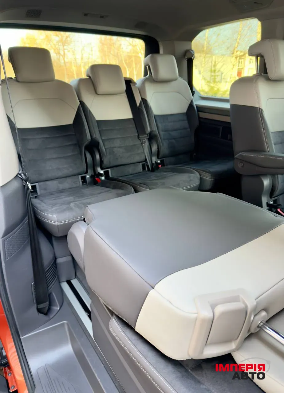 Volkswagen Multivan - фото 32