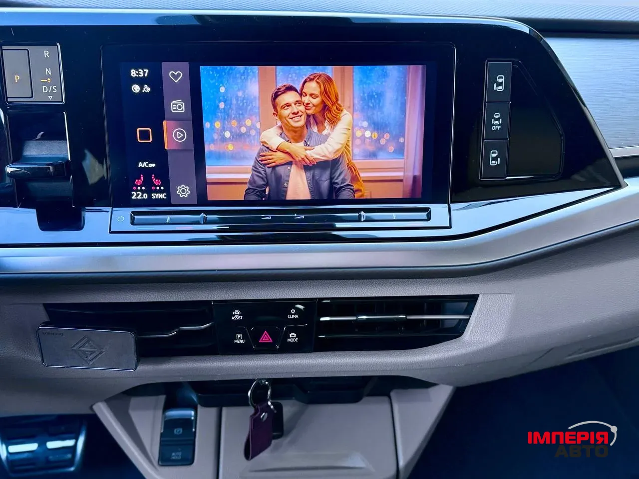 Volkswagen Multivan - фото 48