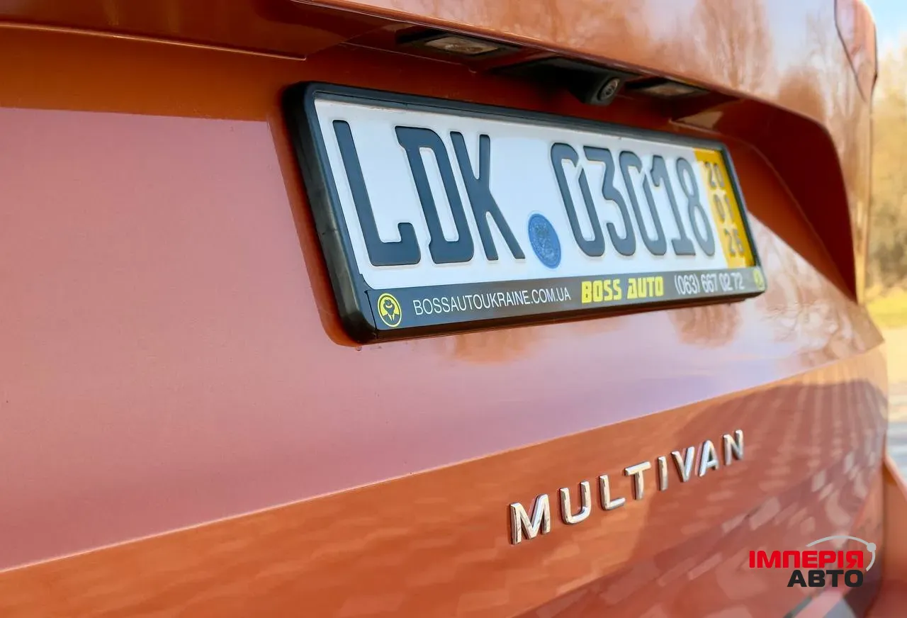 Volkswagen Multivan - фото 22