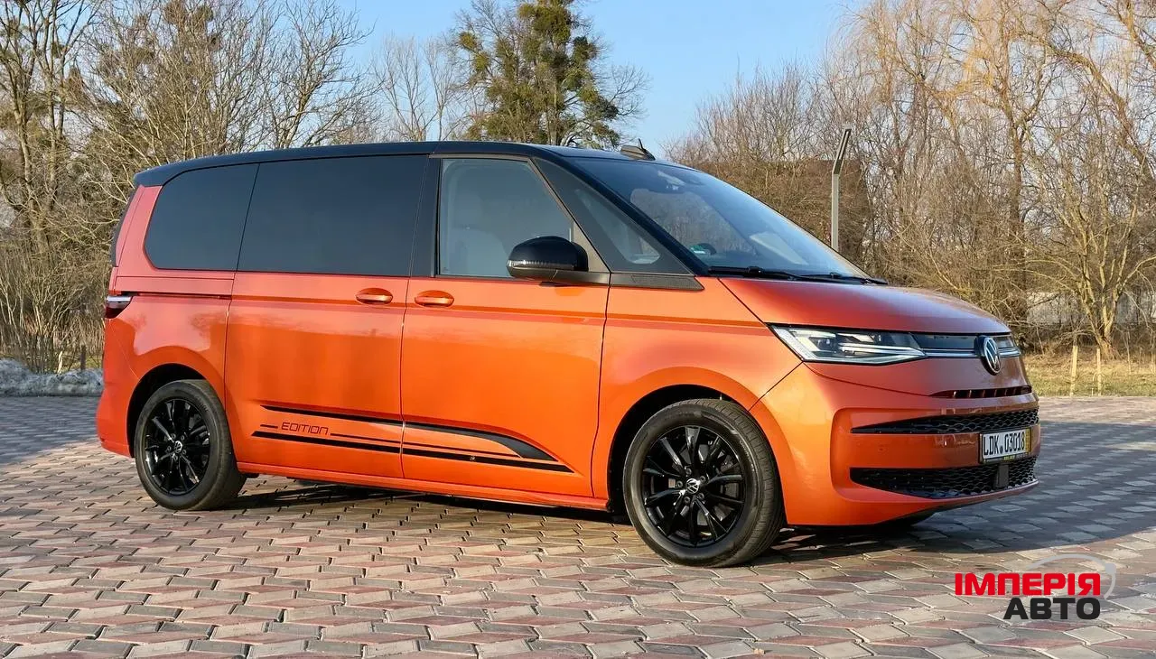 Volkswagen Multivan - фото 3