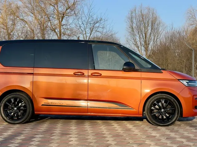 Volkswagen Multivan - фото 4