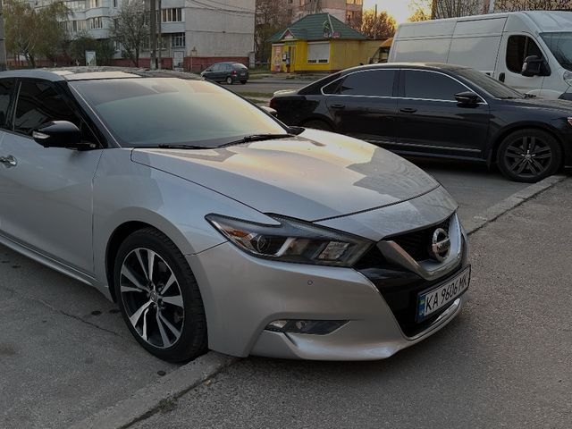 Nissan Maxima - зображення 1