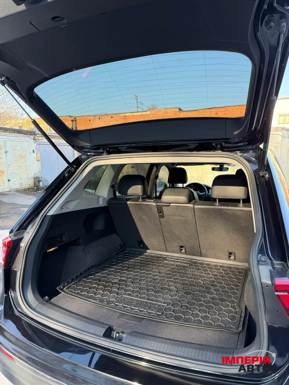 Volkswagen Tiguan - фото 22
