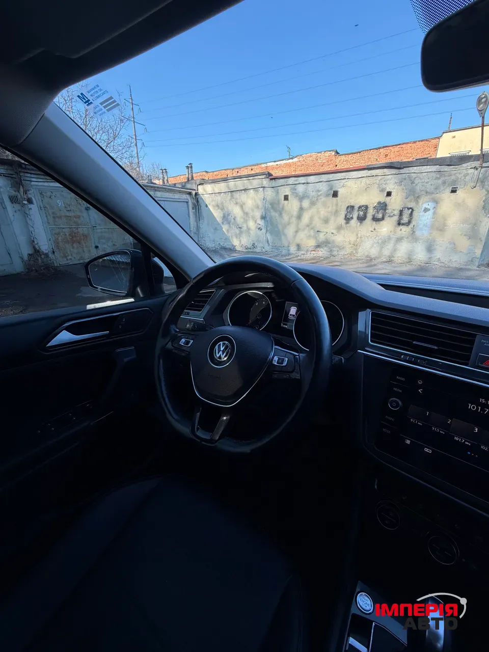 Volkswagen Tiguan - фото 16