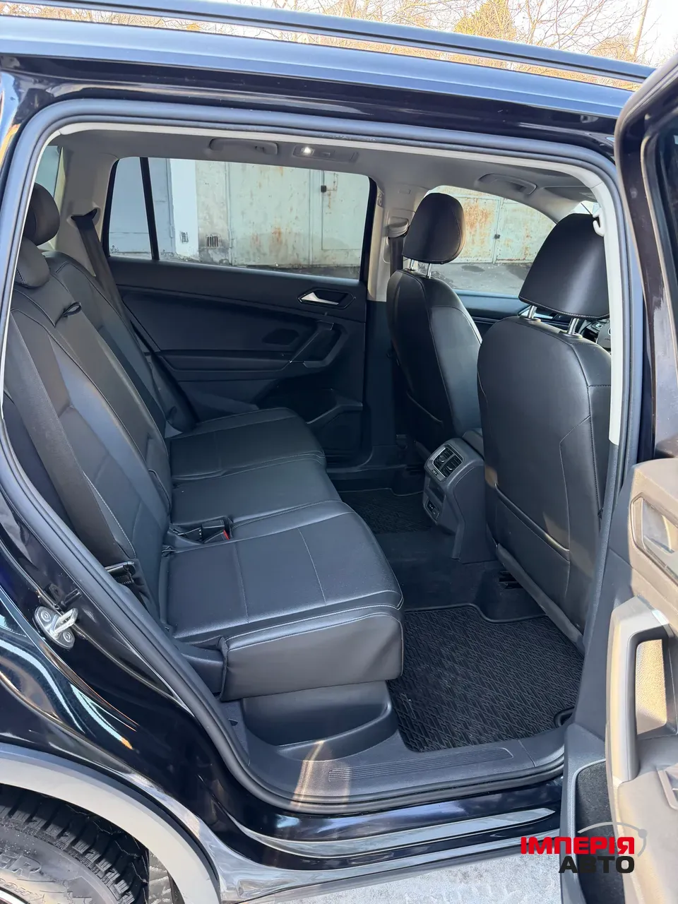 Volkswagen Tiguan - фото 20