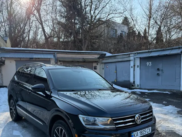 Volkswagen Tiguan - фото 2