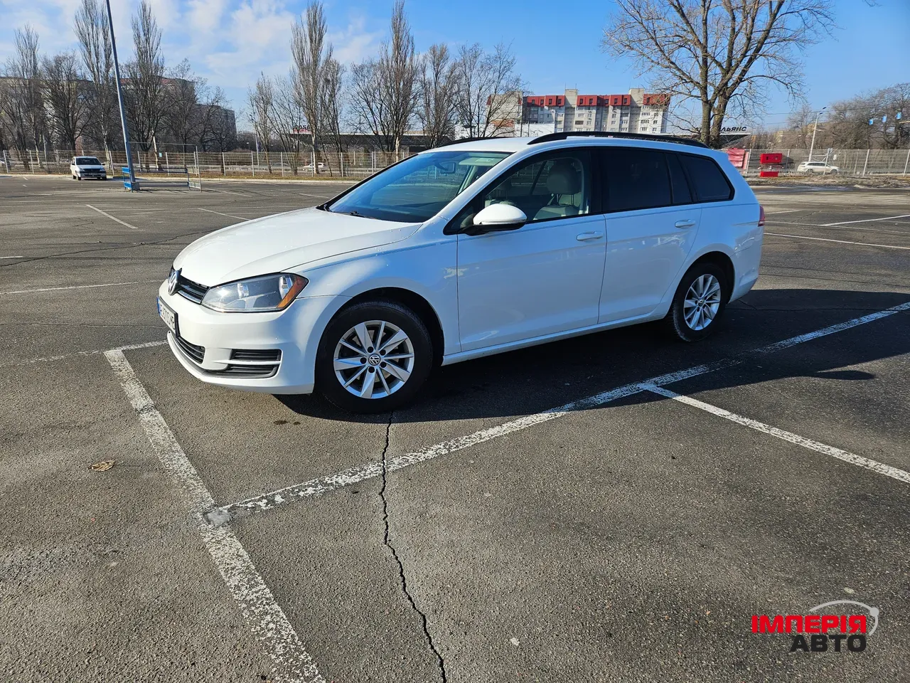 Volkswagen Golf - фото 1