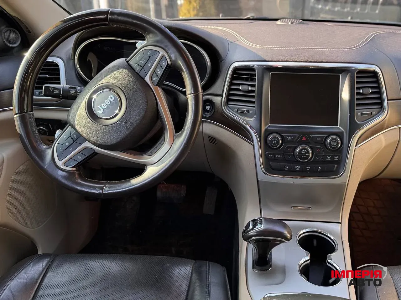 Jeep Grand Cherokee - фото 4