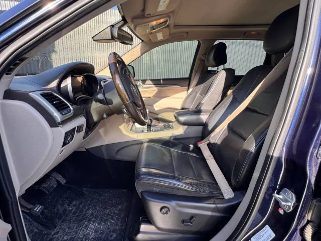 Jeep Grand Cherokee - фото 3