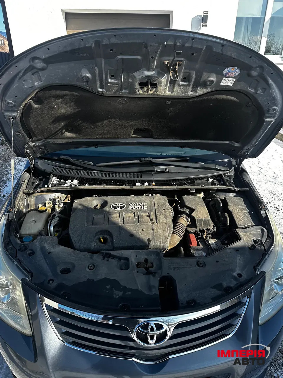 Toyota Avensis - фото 3