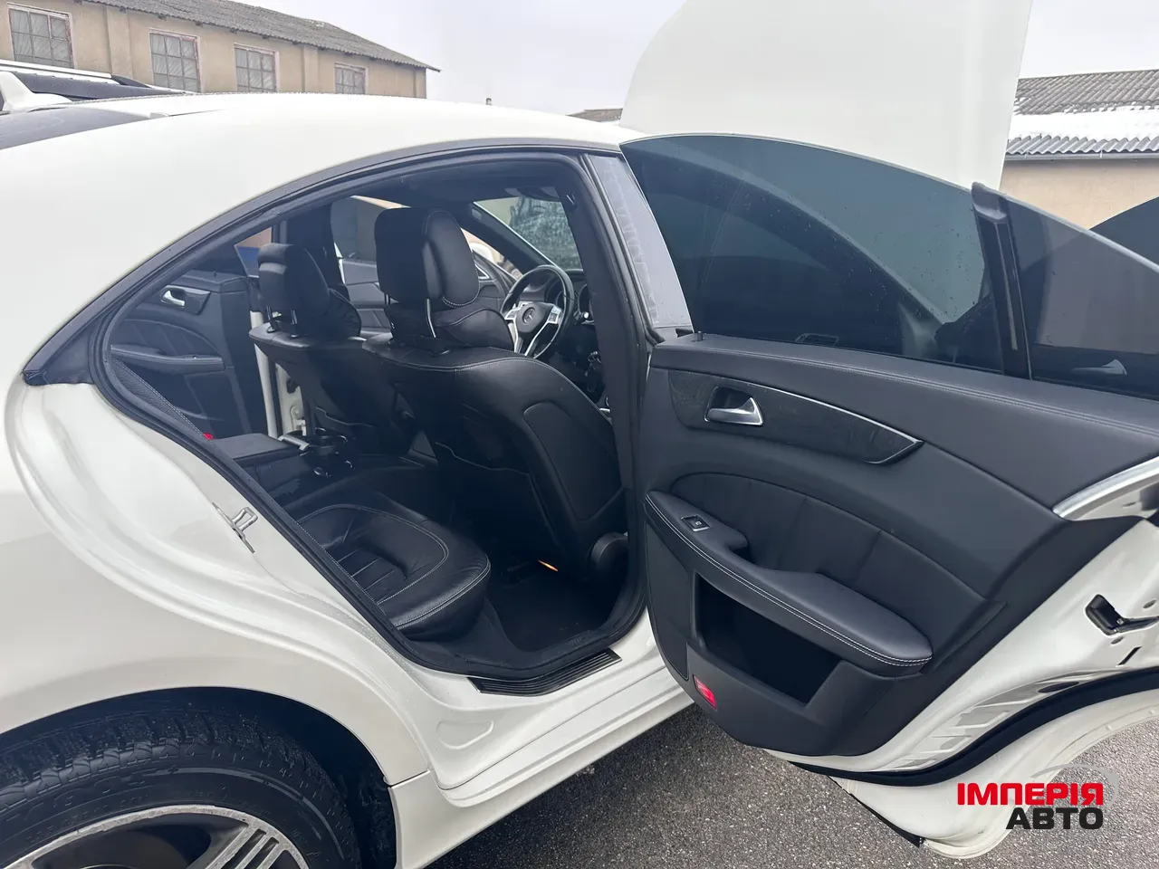 Mercedes-Benz CLS - фото 26