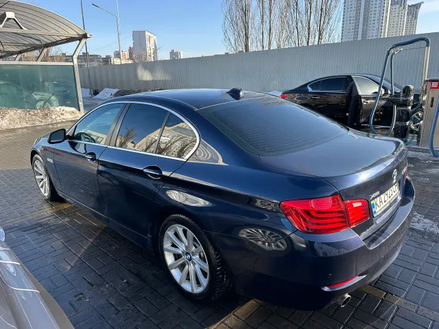 BMW 5 серії - фото 3