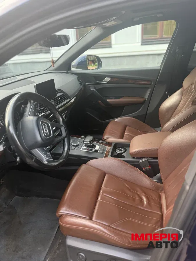 Audi Q5 - фото 7