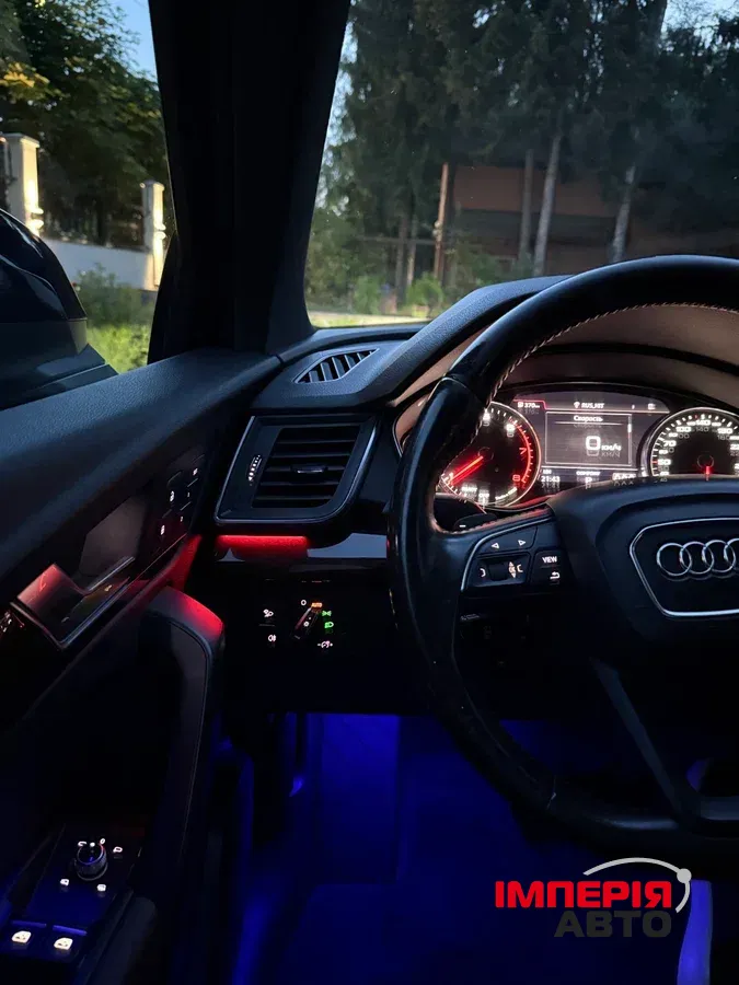 Audi Q5 - фото 8