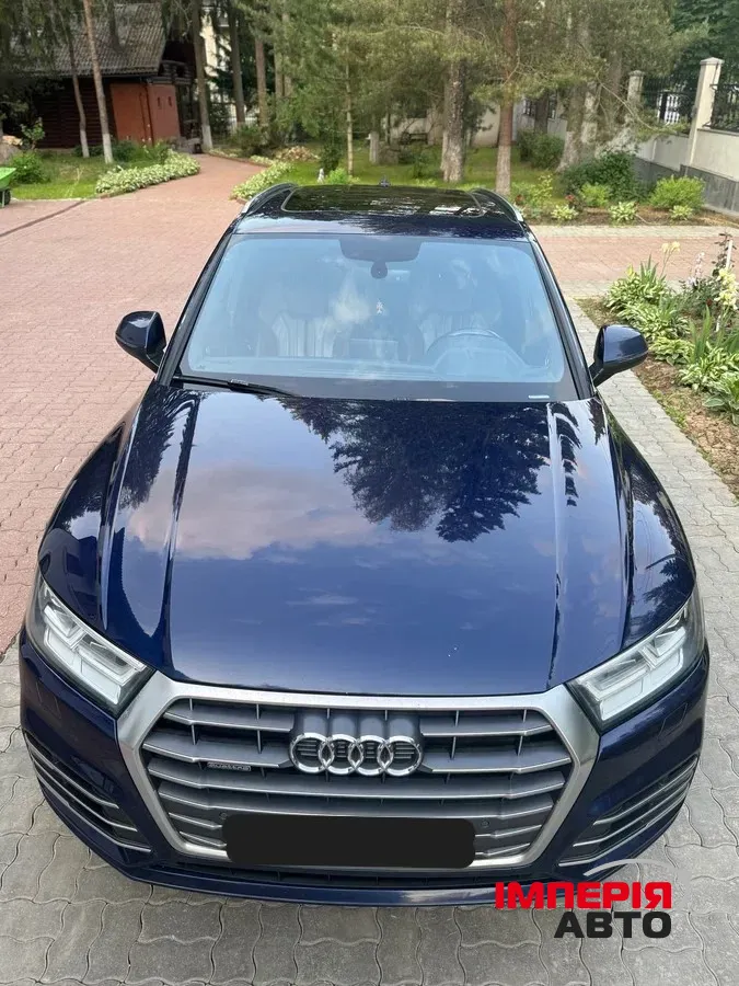 Audi Q5 - фото 1