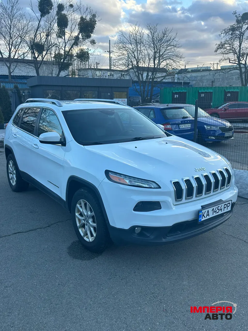 Jeep Cherokee - фото 1
